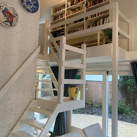 Holiday home Bloemenzee *