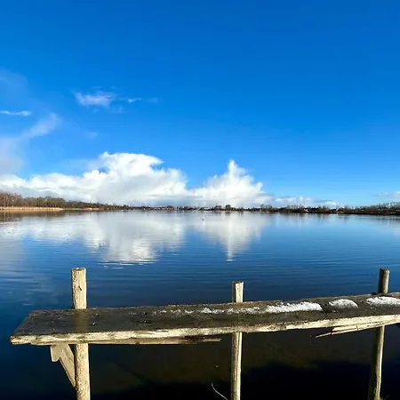 Bloemenzee بيت للعطل نوردفايكرهاوْت